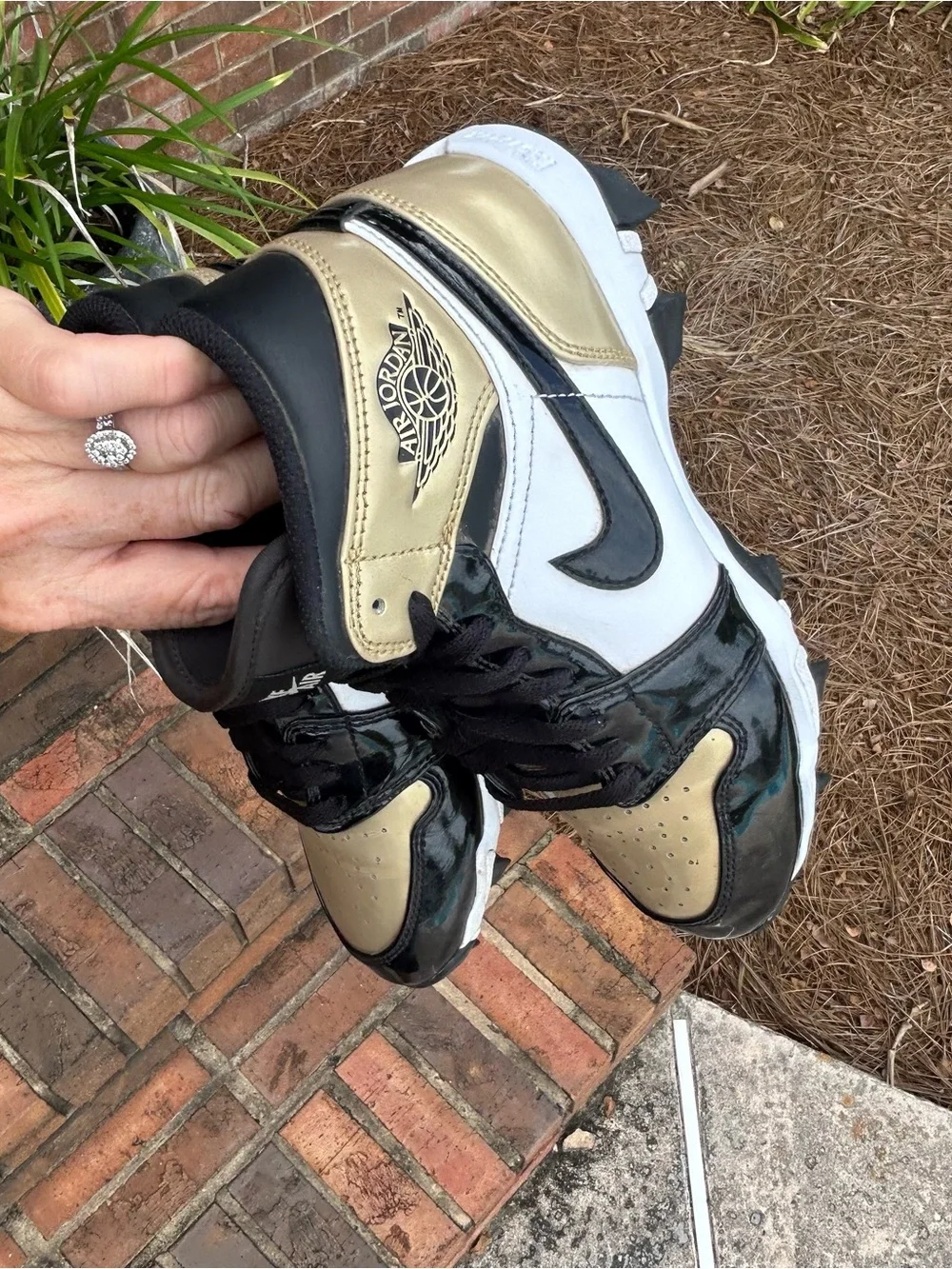 Air Jordan 1 Mid TD 